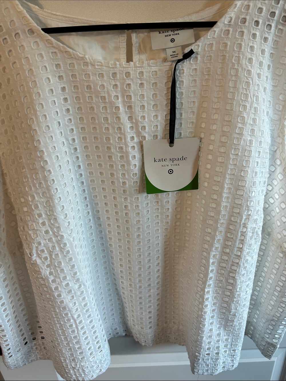 Kate spade x target Women's White Eyelet Sleeveless Top. 0089 - Picture 3 of 4